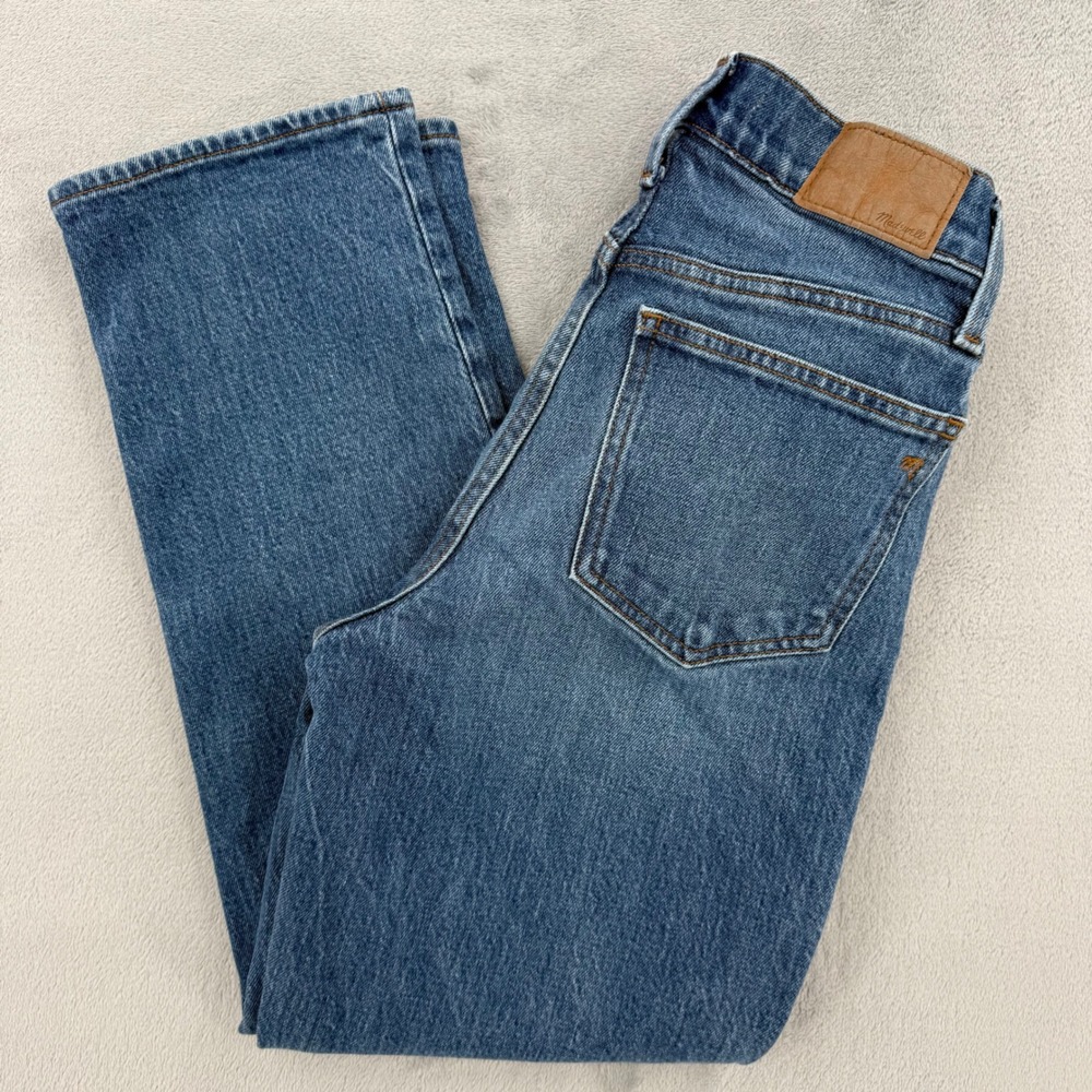 Madewell Straight Leg Jeans in Medium Blue with Tan Patch